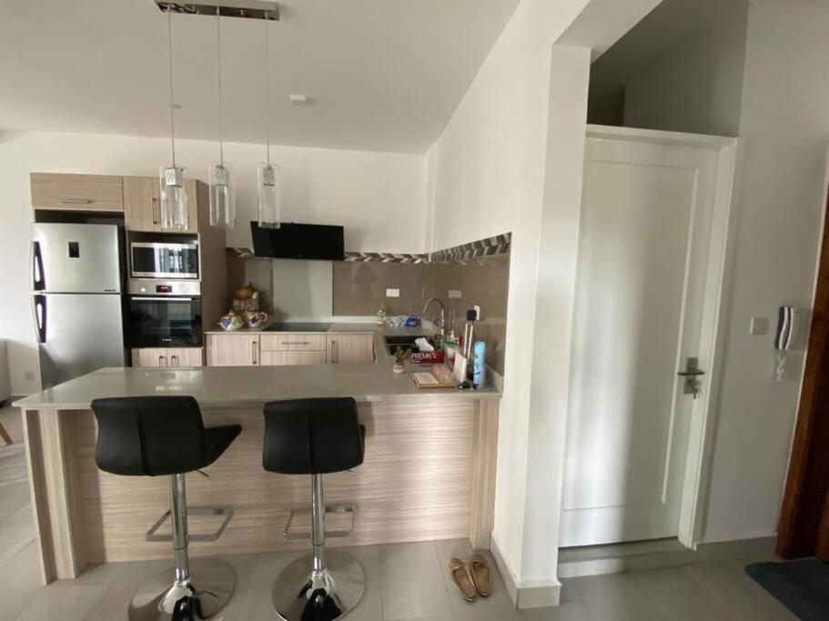 Vacoas-Phoenix Stylish & Luxury 2-Bed Parkside Apart With Pool מראה חיצוני תמונה