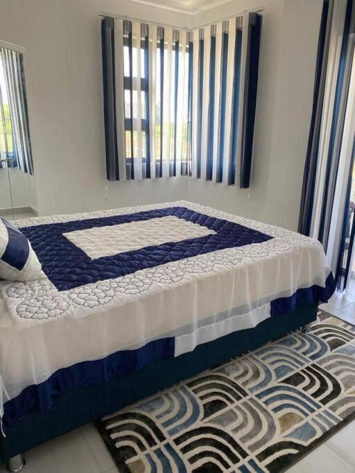 Vacoas-Phoenix Stylish & Luxury 2-Bed Parkside Apart With Pool מראה חיצוני תמונה