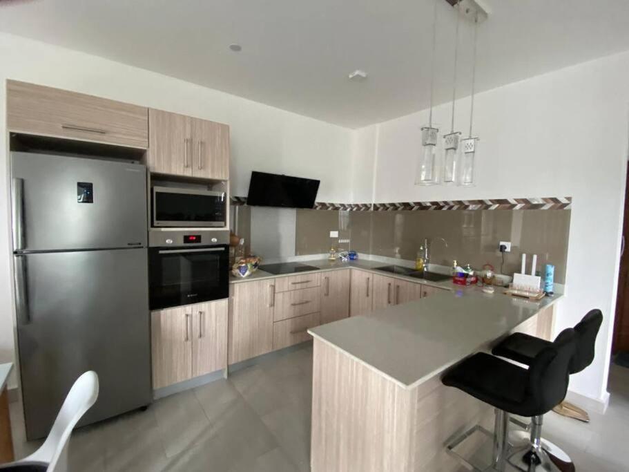 Vacoas-Phoenix Stylish & Luxury 2-Bed Parkside Apart With Pool מראה חיצוני תמונה