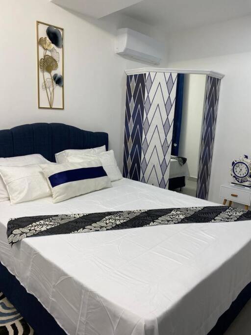 Vacoas-Phoenix Stylish & Luxury 2-Bed Parkside Apart With Pool מראה חיצוני תמונה